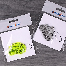 светоотражающий брелок машина