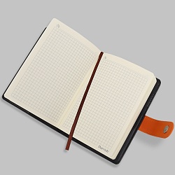 книжка записная  а5 148л  в клетку на магнитной застёжке