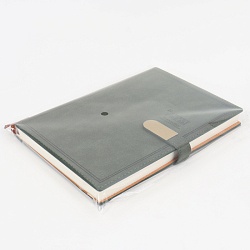 ежедневник а5 недатиров. 100л обложка кож.зам. на магнитной застёжке