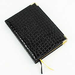 ежедневник недатированный  а5 152л iguana (черный) обложка искусств. кожа , золотой срез мет.уг