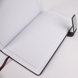 ежедневник а5 недатиров. 140л  обложка кожзам на магнитной застёжке