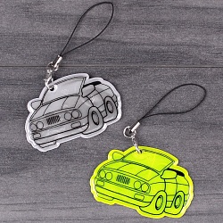 светоотражающий брелок машина