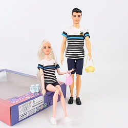 куклы в наборе.игрушка