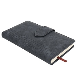 книжка записная 11*19,3см 140л  в клетку обложка кожзам на магнитной застёжке