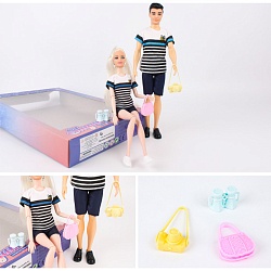 куклы в наборе.игрушка