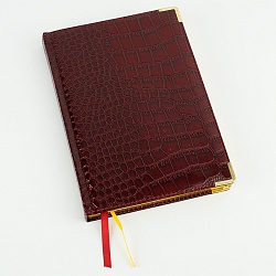 ежедневник недатированный  а5 152л grand croco (бордо) обложка искусств. кожа , золотой срез мет.уг