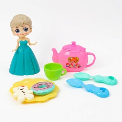 куколка в наборе. игрушка