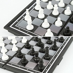 настольная игра шахматы магнитные (карманные) 