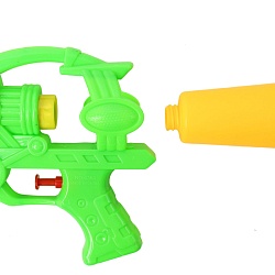 водяной пистолет. игрушка