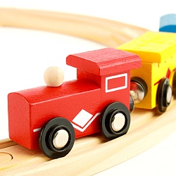 локомотив деревянный 26 предметов.игрушка